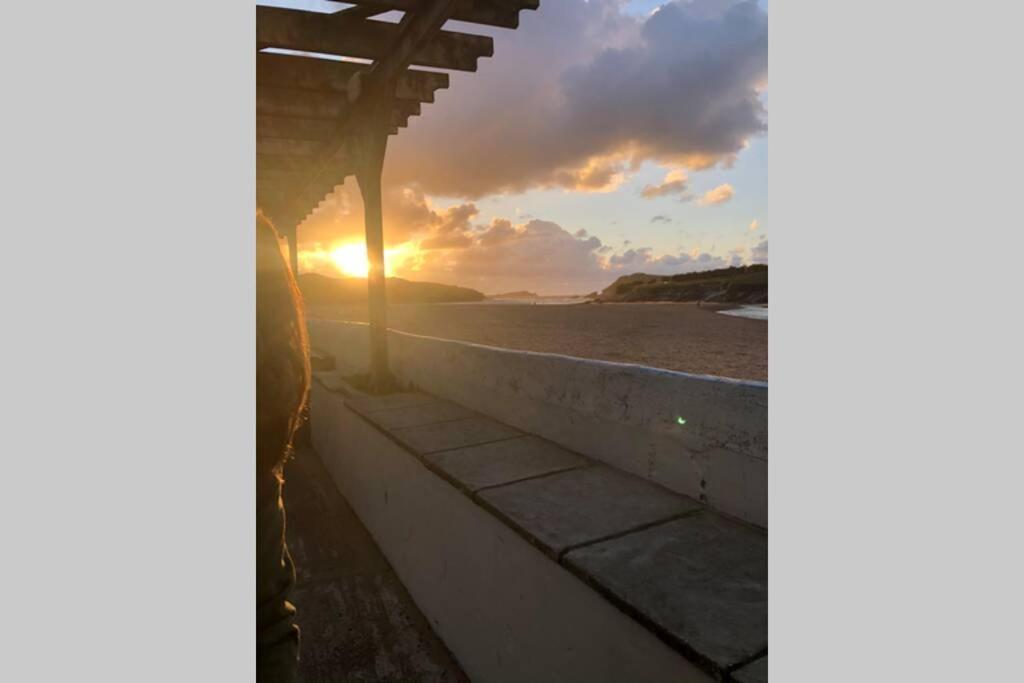 Six By The Sea - 2 Bed House - A Little Something For Everyone Saint Columb Minor Exterior foto
